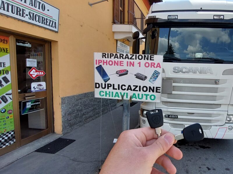 DUPLICARE CHIAVE SCANIA CAMION